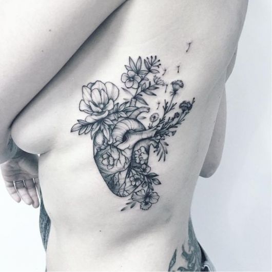 Heart Tattoo: significati e 90 bellissime modelle da cui trarre ispirazione!
