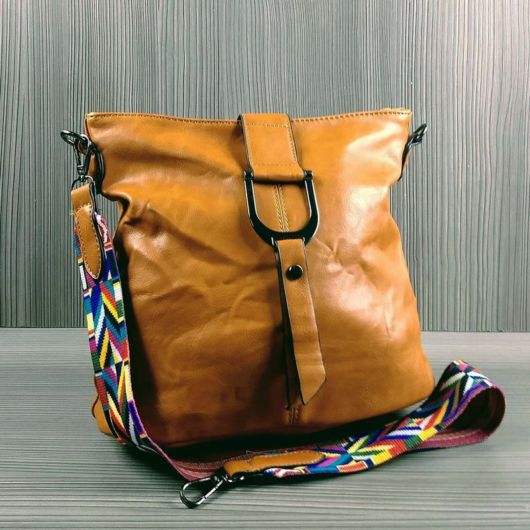 Bag with Colored Handle – 52 Wonderful Models with Ethnic Handle!