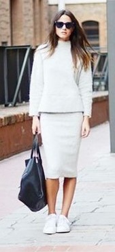 How to Wear Pencil Skirt with Sneakers – 48 Wonderful Looks With the Piece!