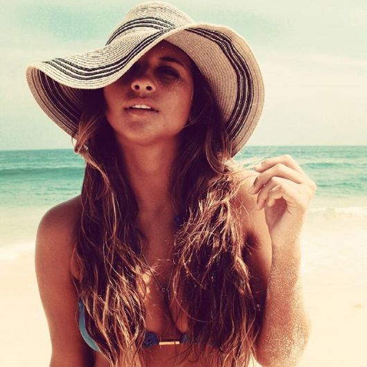 45 models of beach hats: learn how to wear them and rock the summer!