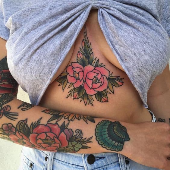 Tattoo between the breasts – 67 completely passionate tattoos!