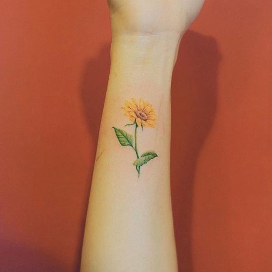 Female Wrist Tattoo – 75 Super Beautiful Ideas for You to Love!