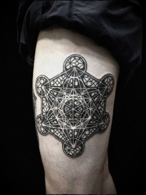 Tatuaggio geometrico: cos'è? + 50 fantastiche idee!