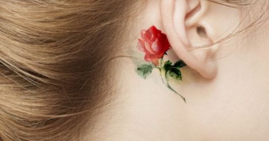 Tattoo Behind the Ear: 40+ Incredible Ideas to Get Inspired!