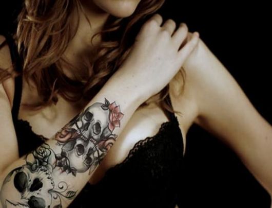 Tatuaje de calavera: ¡100 magníficas inspiraciones y sus significados!