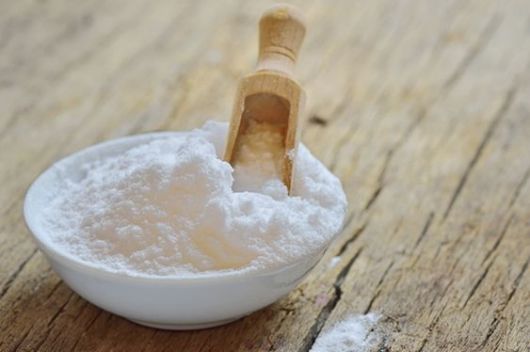 Bicarbonato di sodio nei capelli – Benefici + 4 ricette per rendere incredibili i fili!
