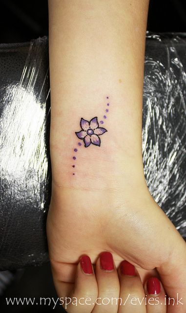 Tatouage de fleur - Significations principales et 85 inspirations incroyables !