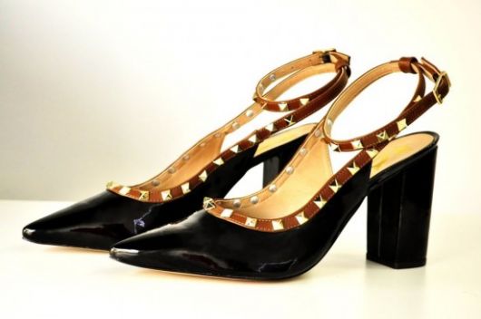 Pumps with Spikes: Divo models and tips on how to wear the look!