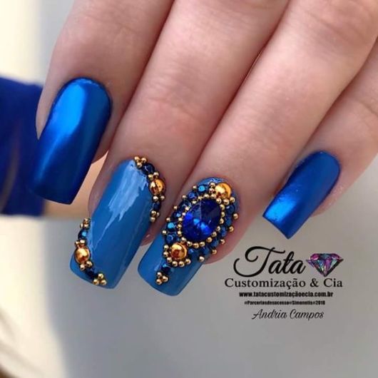 Unghie blu decorate – Idee per smalti e 59 bellissime decorazioni!