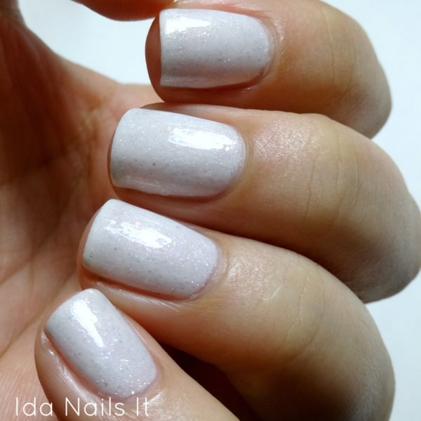 White Nail Polish: +62 Beautiful Nails and Tips on How to Apply!