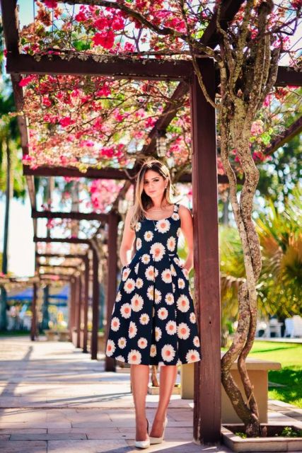 Vestido midi: ¿cómo llevarlo? ¡Mira 80 looks maravillosos!