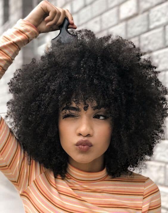 Capelli afro – 50 ispirazioni di tagli e acconciature + cura!