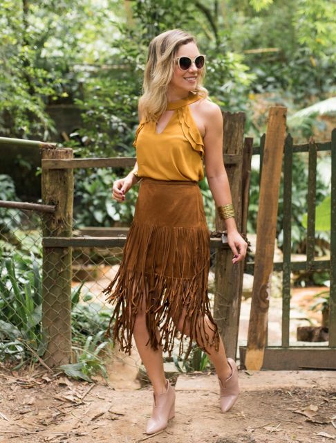 Brown suede skirt: Models, Tips and Looks of Divos!