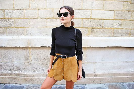 Jupe en daim marron : Modèles, Conseils et Looks de Divos !