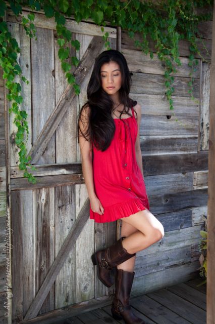 Women's cowboy boots: learn how to put together looks