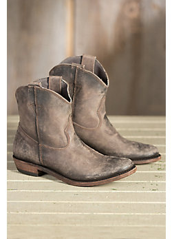 Women's cowboy boots: learn how to put together looks