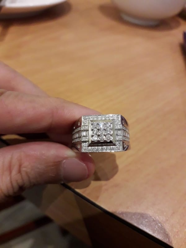 Diamond Ring – 47 Modelli Unici + Consigli su negozi e prezzi!