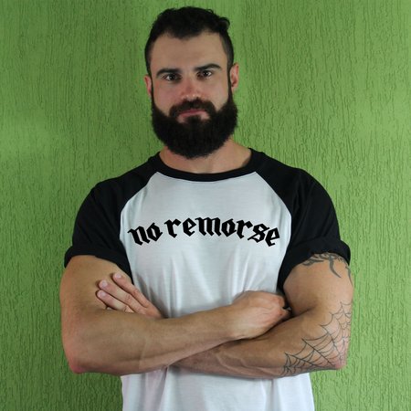 Camiseta Raglan Hombre: ¿Qué es? ¡Todo sobre + 50 looks increíbles!