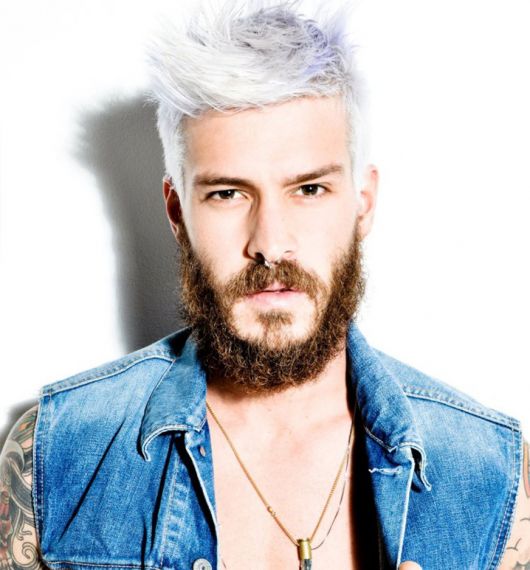 Platinum hair for men: 50 amazing cuts and shades to inspire you!