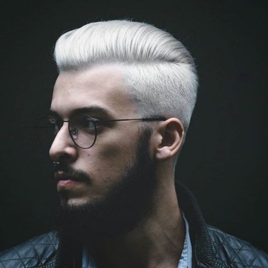 Platinum hair for men: 50 amazing cuts and shades to inspire you!