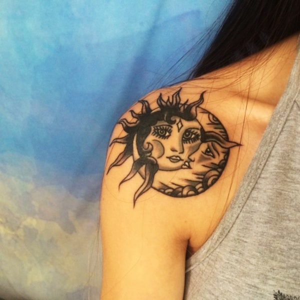 Tatouage Soleil et Lune - Qu'est-ce que cela signifie? + 42 idées passionnées !