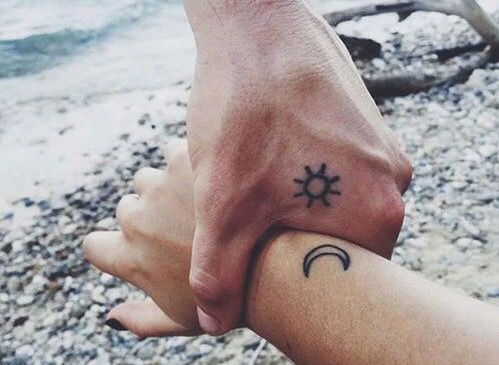 Tatuaje Sol y Luna – ¿Qué significa? + 42 ideas apasionantes!