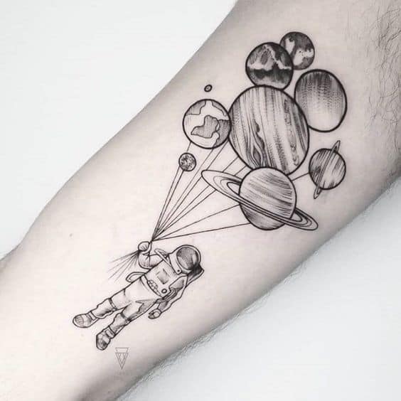 Tatouage d'astronaute : +47 idées de tatouage sensationnelles !