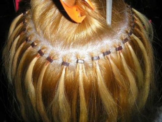 Mega Hair Microlink: qu'est-ce que c'est, comment l'appliquer, durée, prix et plus