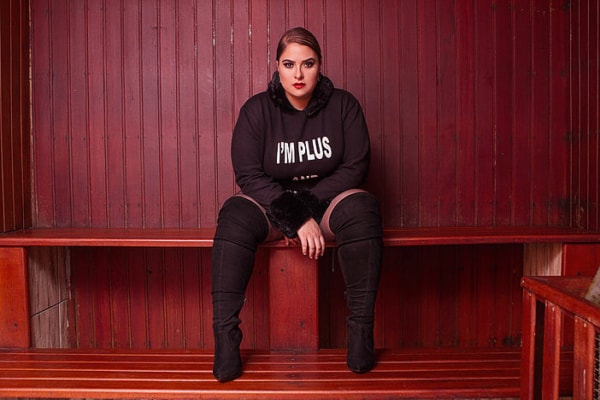 Plus Size Moletom: +50 idee per comporre i look!