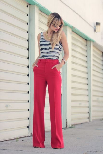 Pantalones con corte de bota: qué son, cómo usarlos, diferencias y ¡30 looks fabulosos!