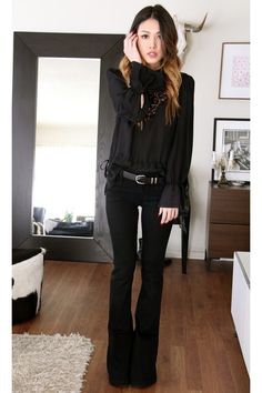 Le pantalon boot-cut : ce qu'il est, comment le porter, les différences et 30 looks fabuleux !