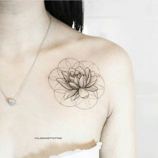 Tatuaje de hombro femenino: ¡81 inspiraciones perfectas y muchos consejos!