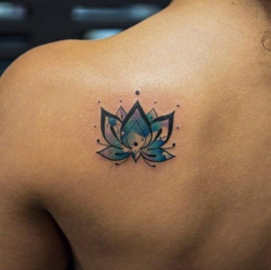 Tatuaje de hombro femenino: ¡81 inspiraciones perfectas y muchos consejos!