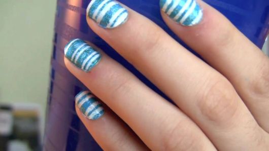 Decorated Striped Nails: Photos, Tips and Step by Step!