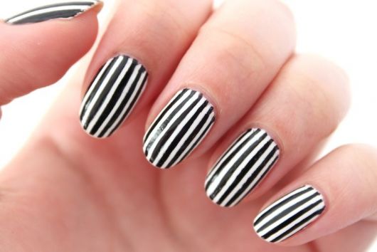 Decorated Striped Nails: Photos, Tips and Step by Step!