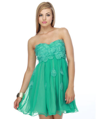 Green party dress: More than 50 beautiful looks with different shades!