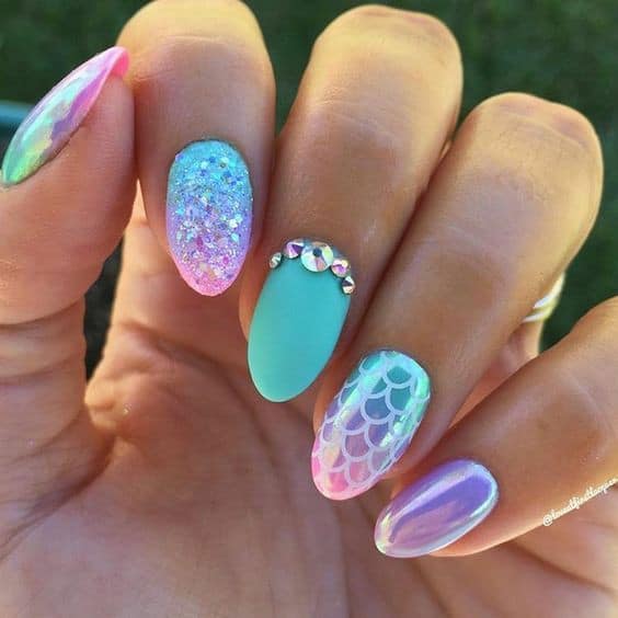 +100【MODÈLES D'ONGLES】– Styles et tendances 2022 !