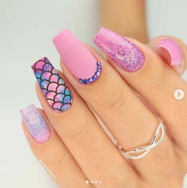 +100【MODÈLES D'ONGLES】– Styles et tendances 2022 !