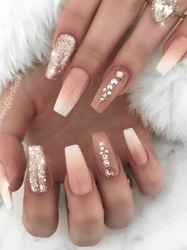 +100【MODÈLES D'ONGLES】– Styles et tendances 2022 !