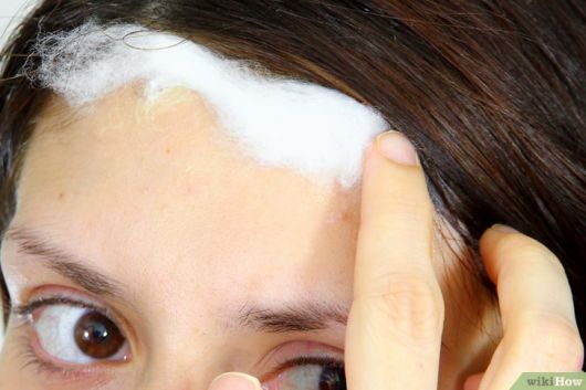 Comment enlever la teinture capillaire de la peau – 8 techniques et astuces infaillibles !
