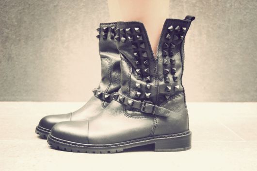 Biker boots: 35 looks to inspire and rock!