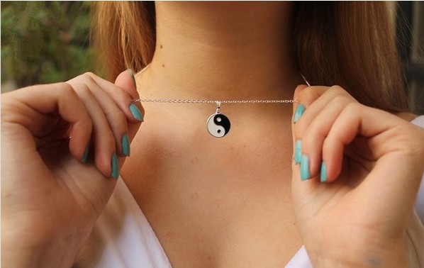 Collar Yin Yang – ¡Los 30 modelos más perfectos para parejas y amigos!