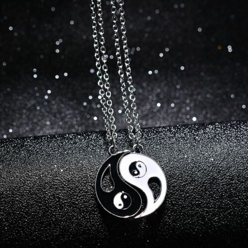 Yin Yang Necklace – The 30 Most Perfect Models for Couples and Friends!