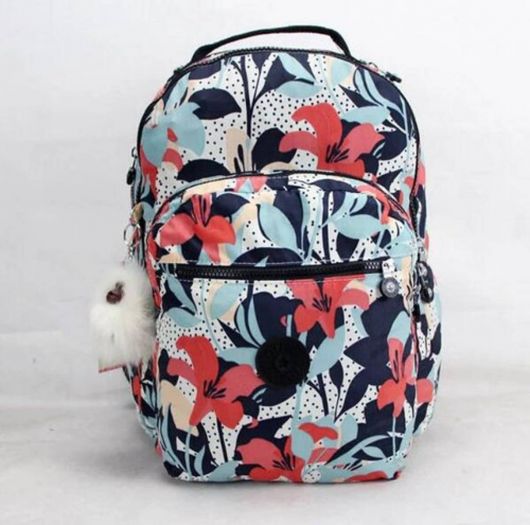 Mochila floral: ¡52 hermosas modelos con los estampados más apasionantes!