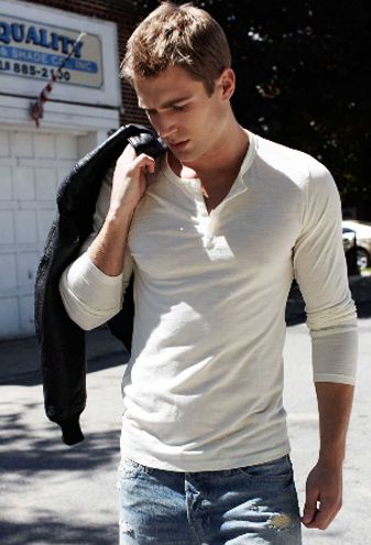 Men's henley shirt - 77 modern models and tips for using!