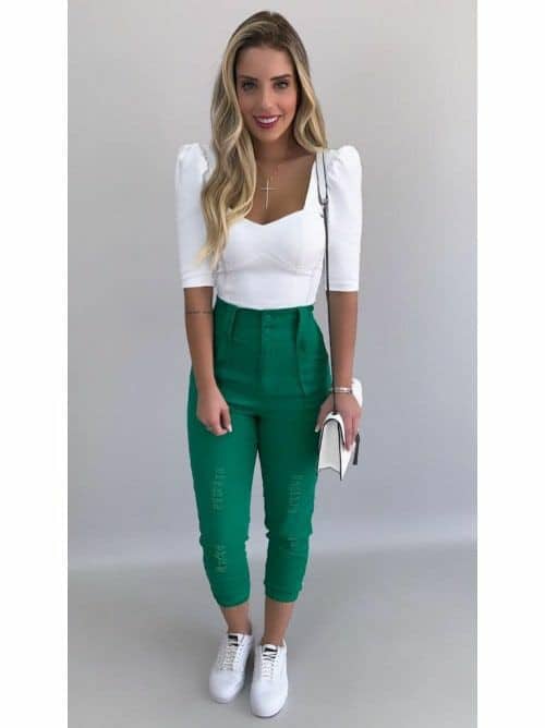 Verde smeraldo: +80 incredibili look da indossare nel 2022!