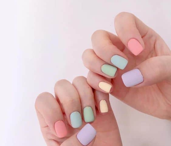 Uñas coloridas【2022】ᐅ ¡+72 ideas y colores impresionantes!