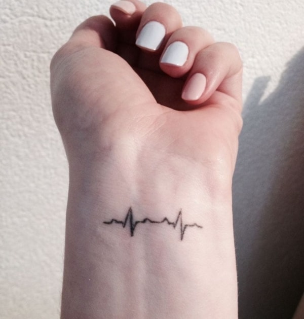 +50 tatuaggi HEARTBEAT •【2022 Idee】