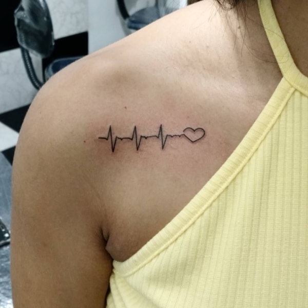 +50 tatuaggi HEARTBEAT •【2022 Idee】