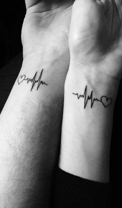 +50 tatuaggi HEARTBEAT •【2022 Idee】